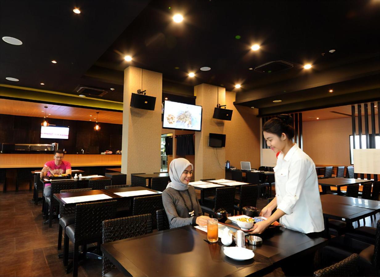 Azalea Suites Cikarang By Jayakarta Group Exterior foto